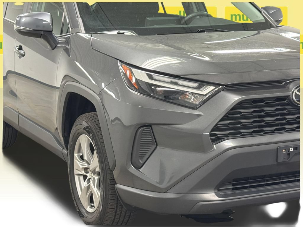 Used 2024 Toyota RAV4 XLE FWD image 5