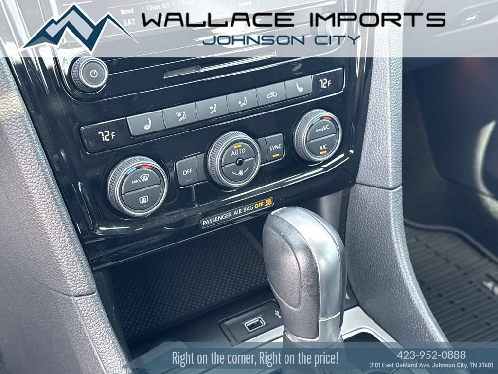 Used 2020 Volkswagen Passat 2.0T R-Line FWD image 24