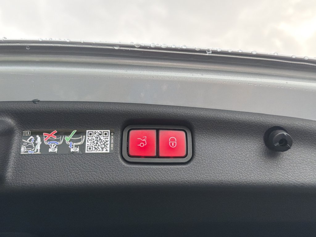 Certified 2026 Mercedes-Benz C 300 4MATIC Sedan image 21