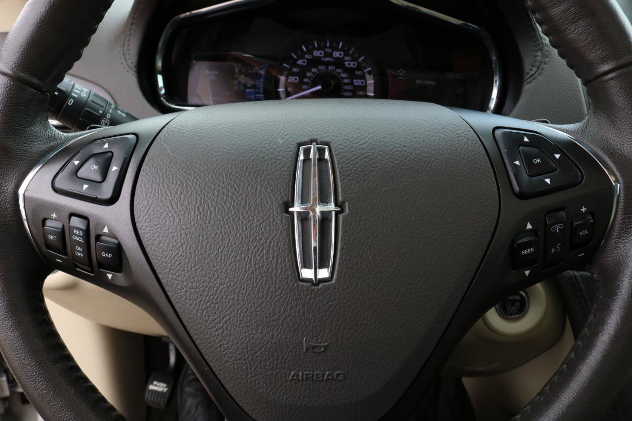 Used 2019 Lincoln MKT AWD image 36