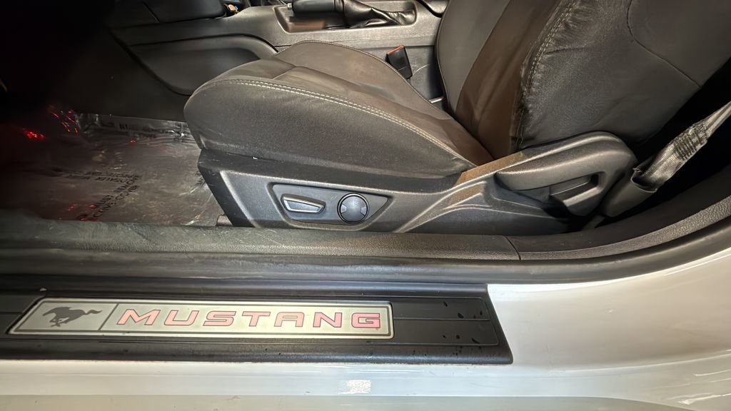 Used 2022 Ford Mustang GT w/ Equipment Group 301A image 15