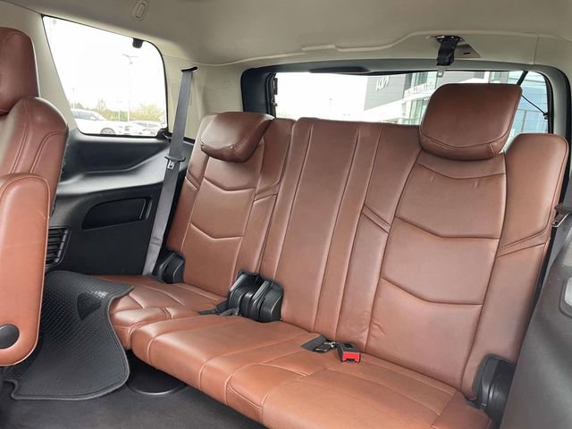 Used 2020 Cadillac Escalade Luxury image 21