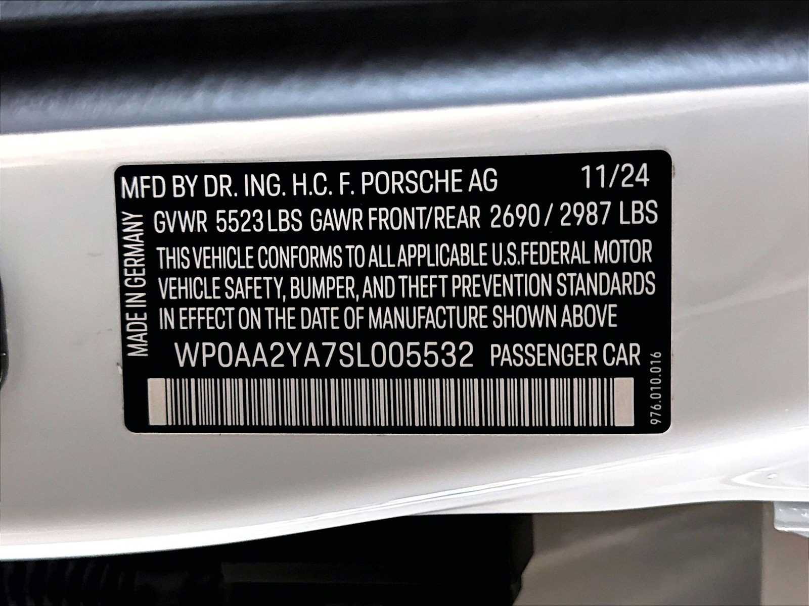 Used 2025 Porsche Panamera RWD image 38