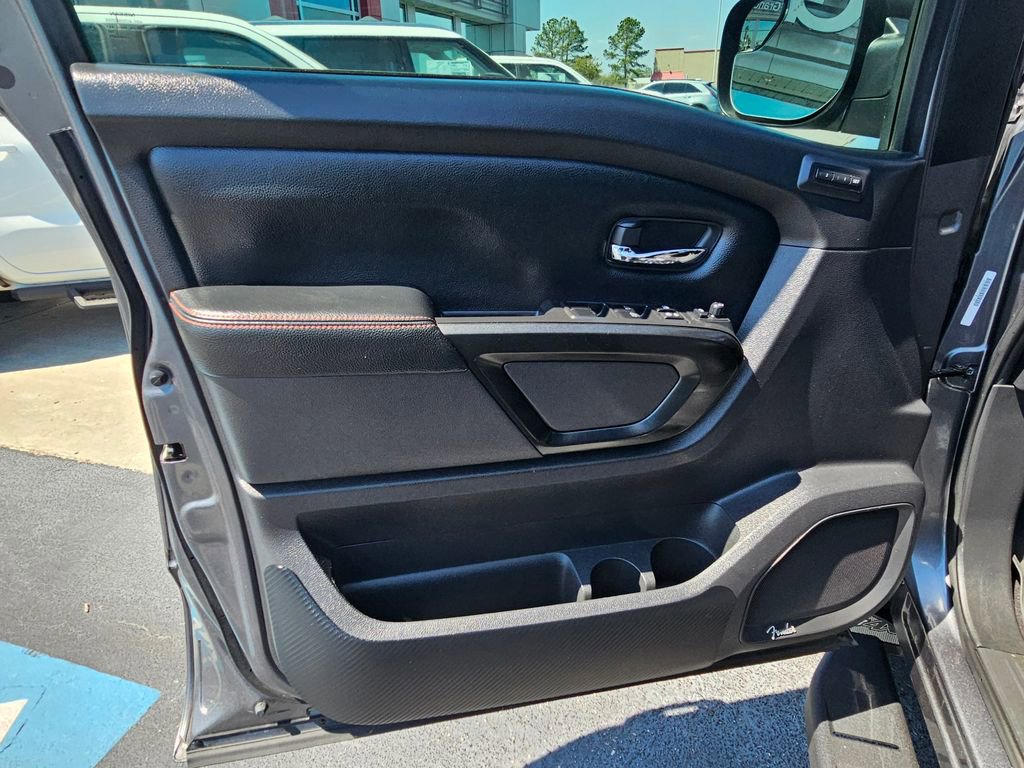 Used 2023 Nissan Titan PRO-4X w/ Pro-4x Convenience Package image 17