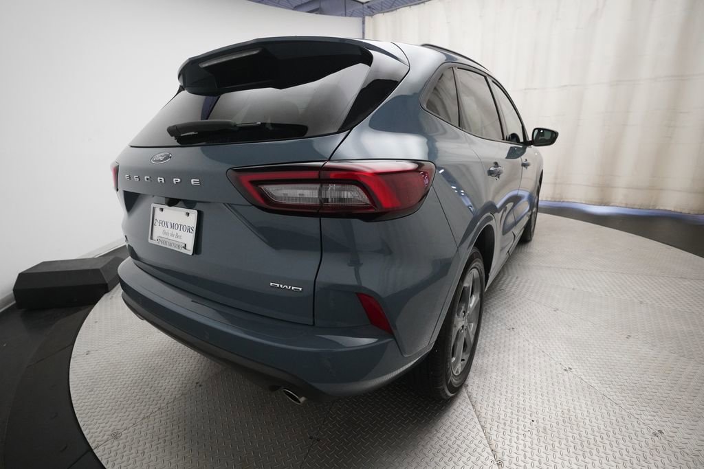 Used 2024 Ford Escape ST-Line w/ Tech Pack #1 AWD/4WD image 13