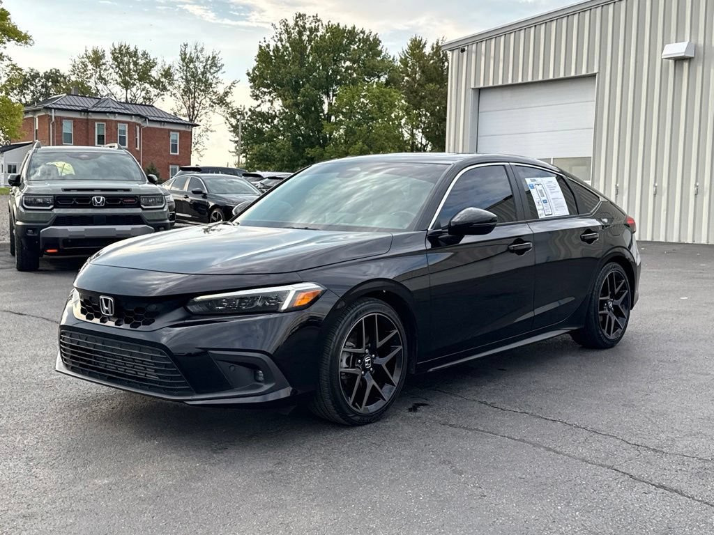 Used 2024 Honda Civic Sport Touring image 3