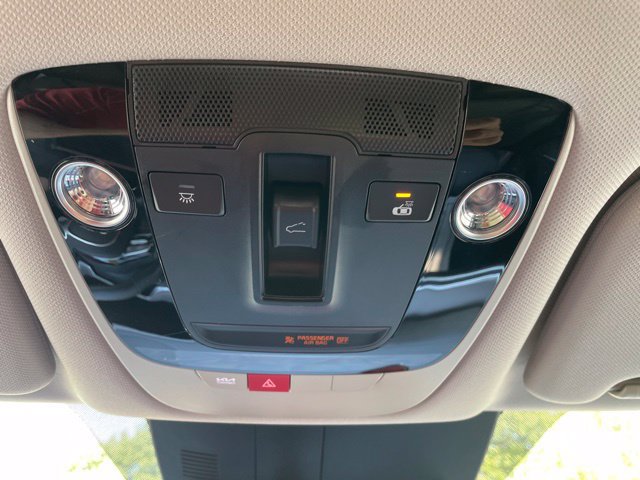 Used 2025 Kia Sorento SX FWD image 28