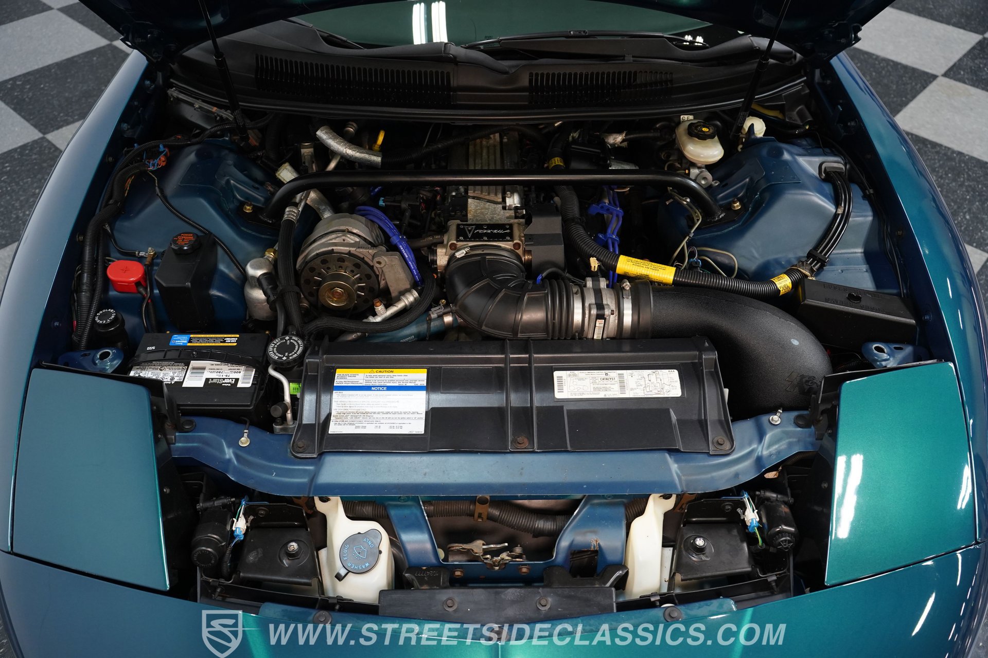 Used 1997 Pontiac Firebird Formula image 3