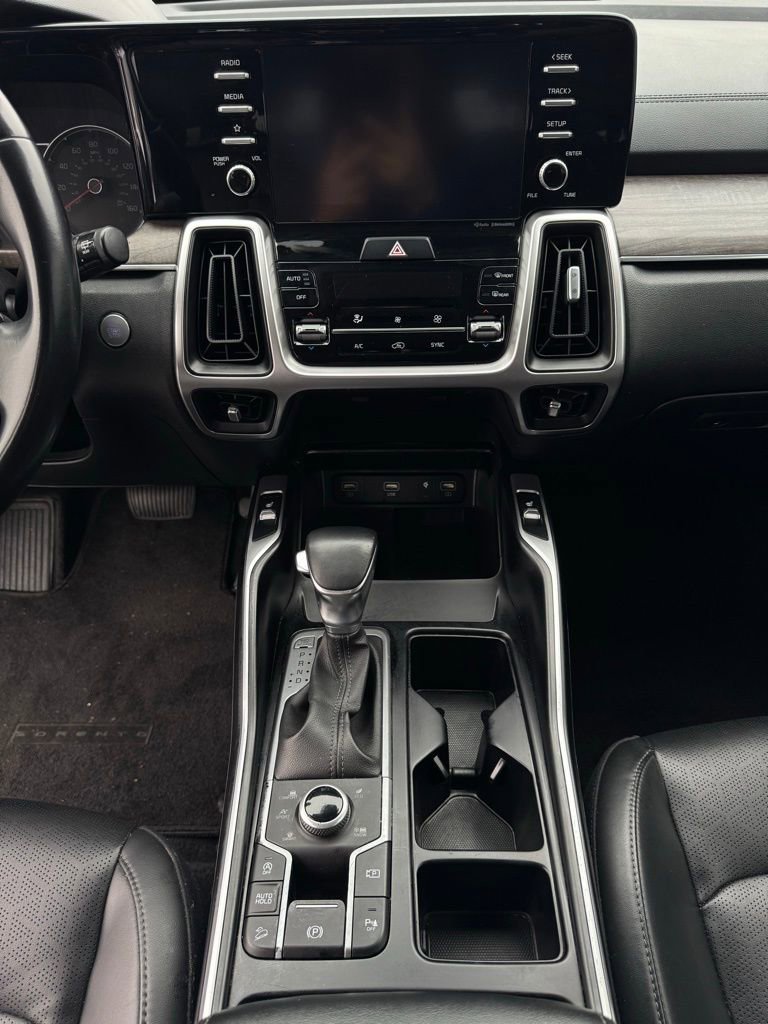 Used 2021 Kia Sorento EX image 21