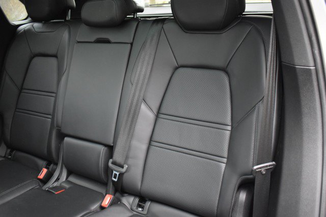 Used 2021 Porsche Cayenne AWD/4WD image 35