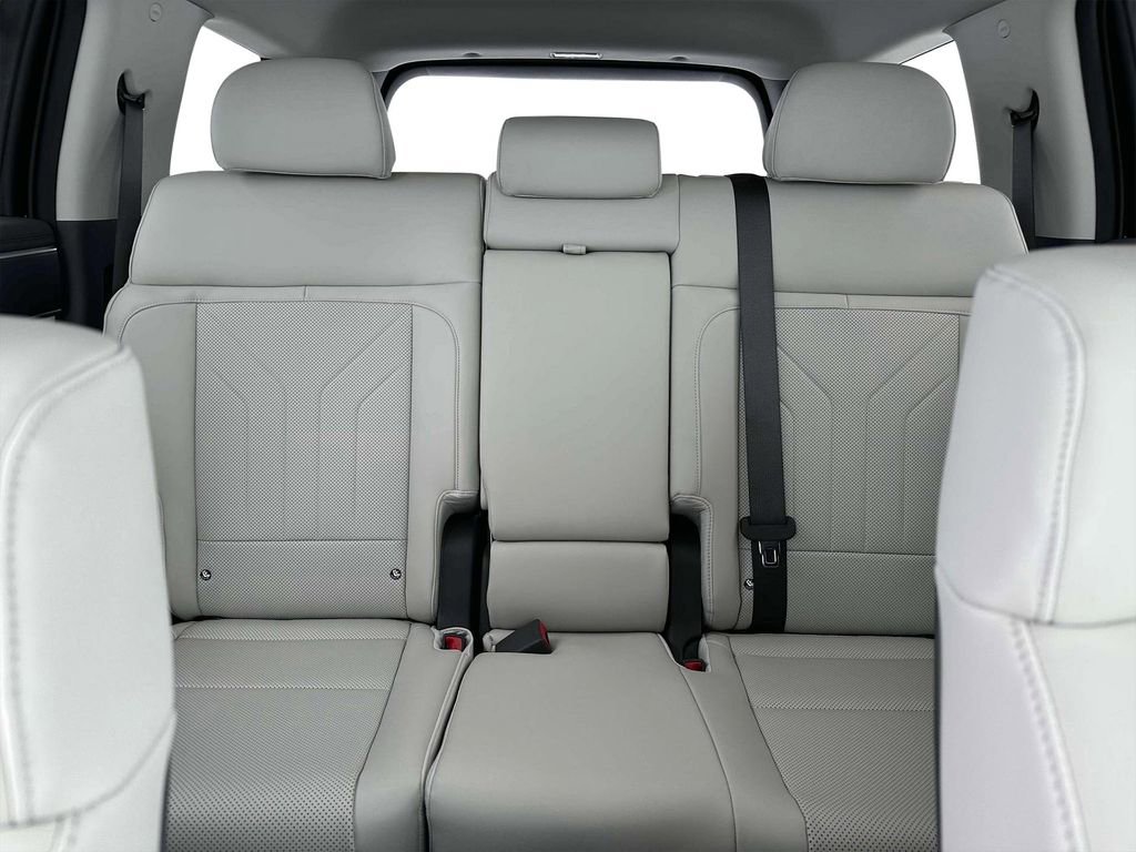 New 2025 Hyundai Santa Fe SEL image 16
