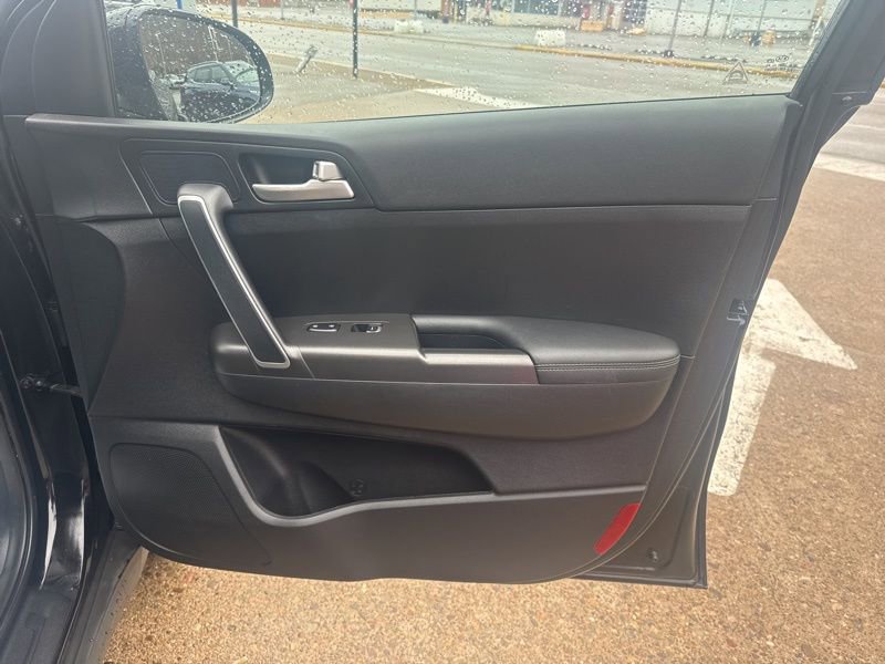 Used 2019 Kia Sportage LX image 16