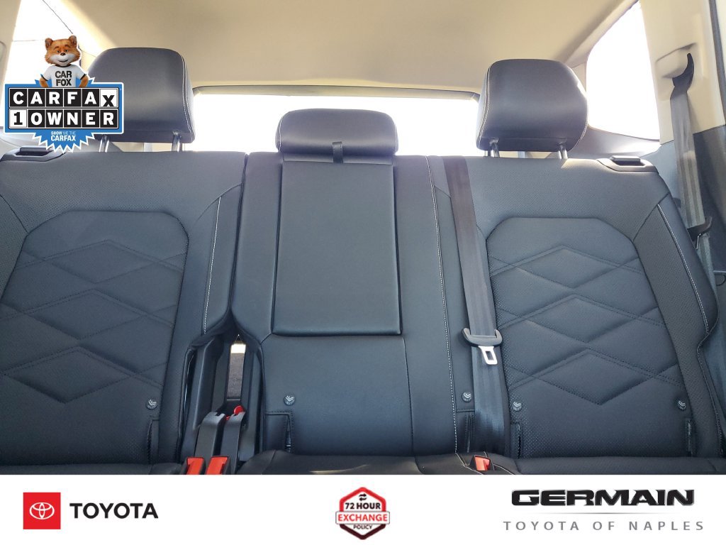 Used 2025 Volkswagen Atlas SE w/ Black Wheel Package FWD image 31