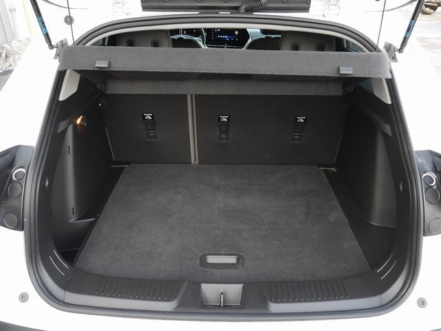 Used 2025 Chevrolet Trax ACTIV w/ Sunroof Package image 11