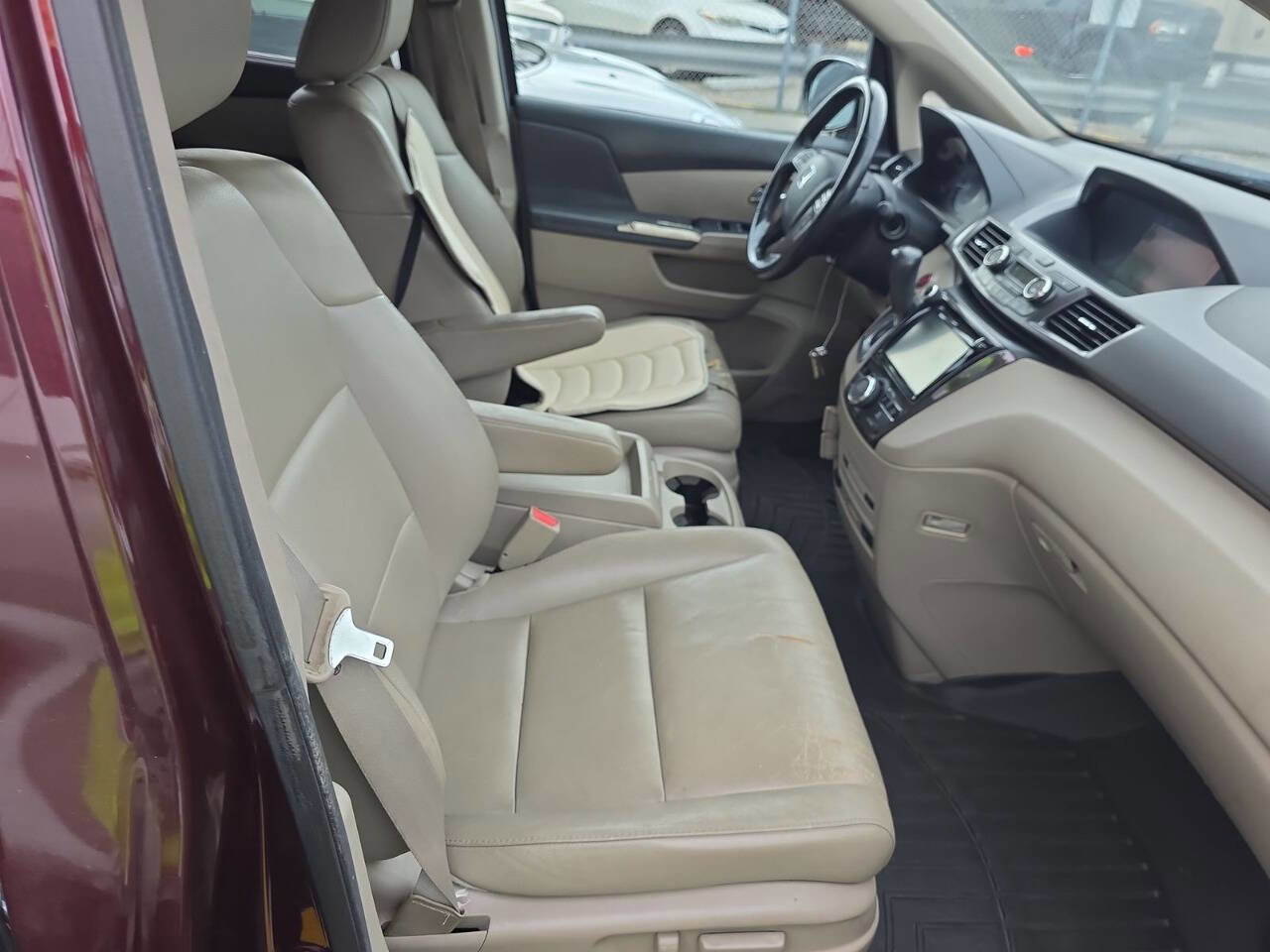 Used 2014 Honda Odyssey Touring Elite image 8