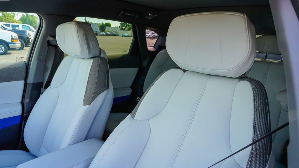 New 2026 Cadillac Optiq Sport 1 w/ LPO, Floor Liner Package image 14