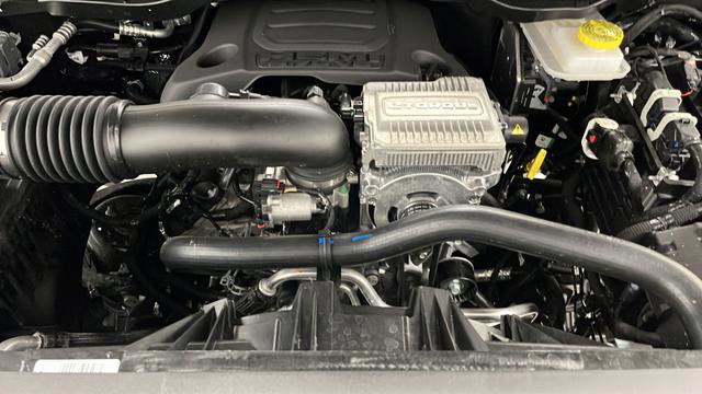 New 2026 RAM 1500 Laramie w/ Chrome Appearance Group AWD/4WD image 34