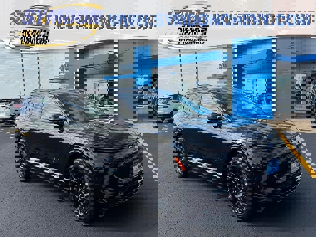 Used 2024 Chevrolet Equinox EV RS image 1