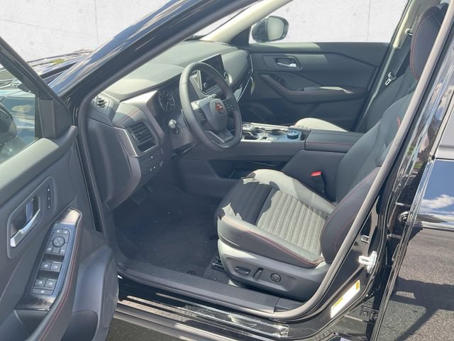 New 2026 Nissan Rogue SV w/ Rock Creek Premium Package AWD/4WD image 12