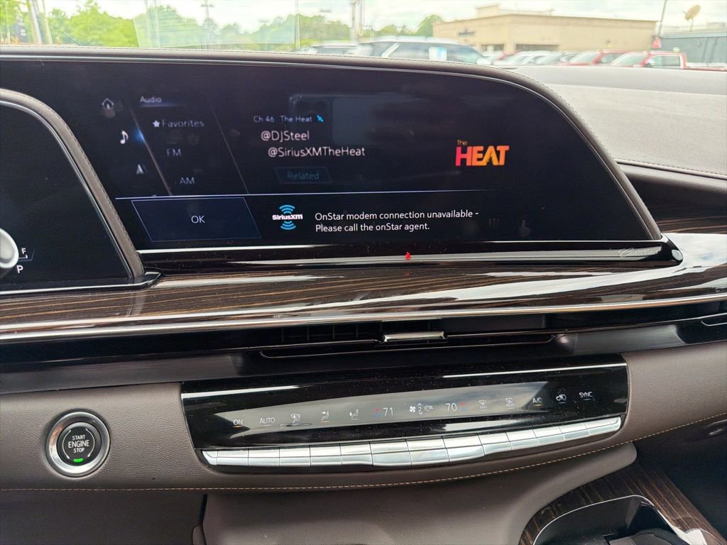 Used 2021 Cadillac Escalade Premium Luxury RWD image 25