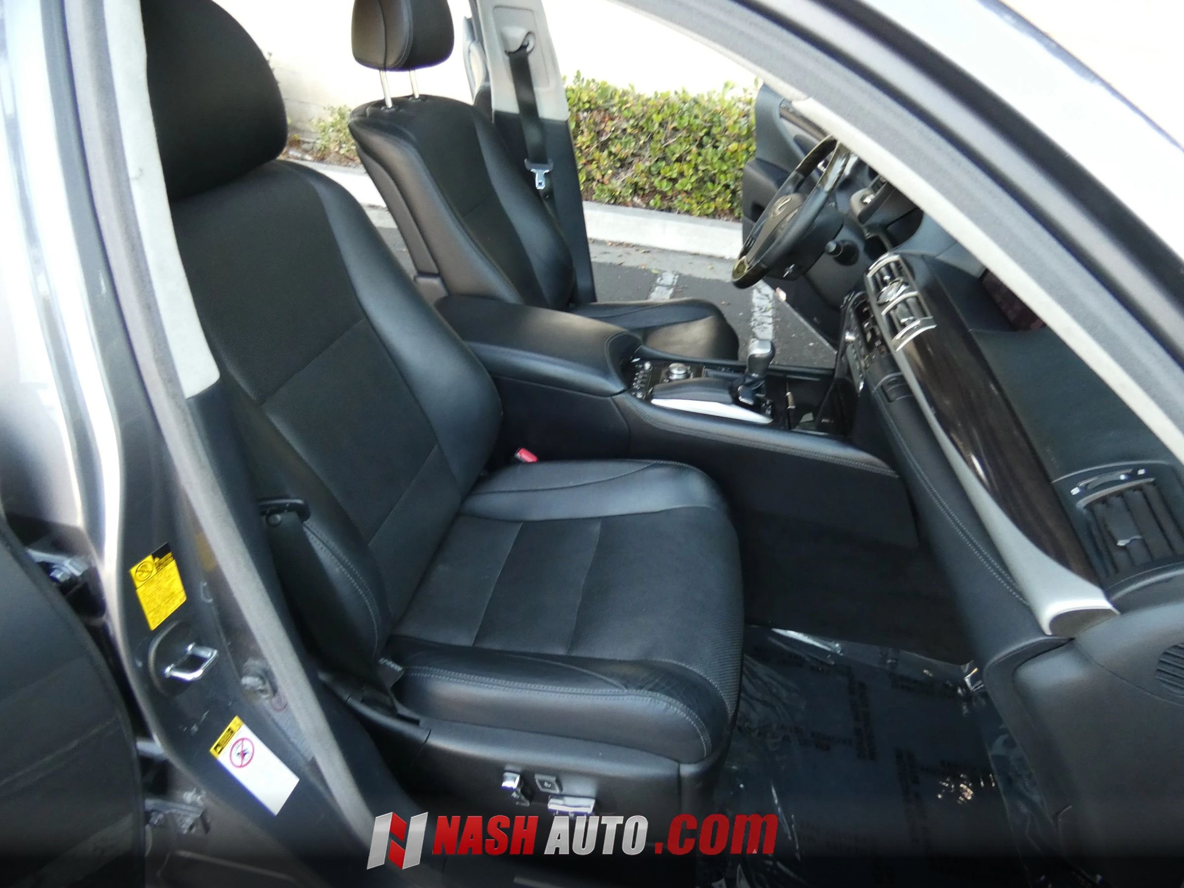 Used 2013 Lexus LS 460 w/ Ultra Luxury Pkg RWD image 32