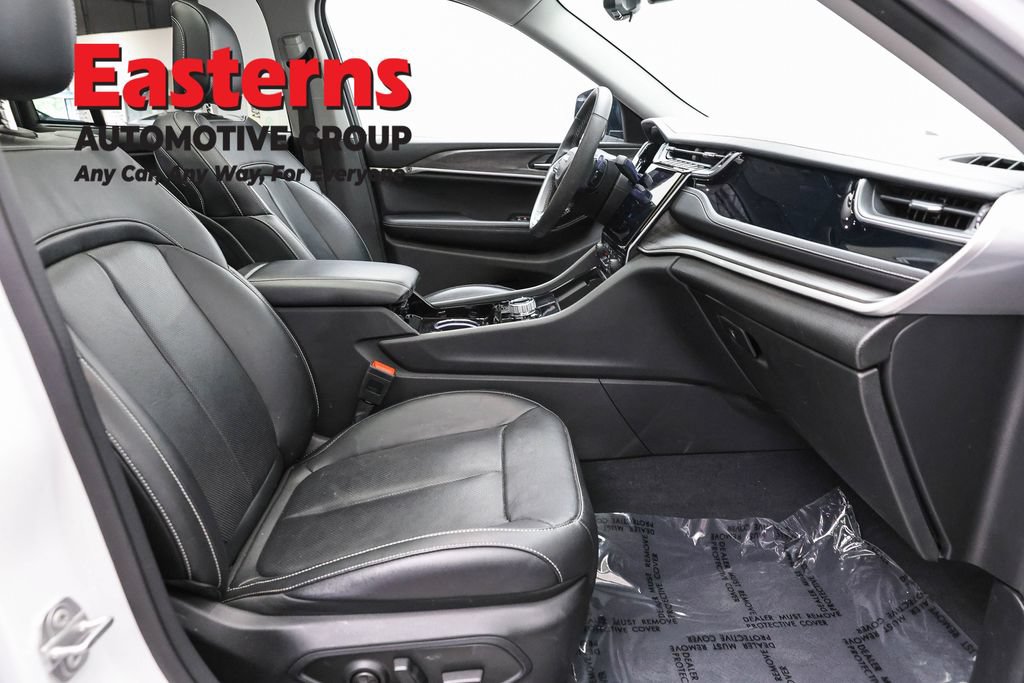 Used 2022 Jeep Grand Cherokee Limited 4xe w/ Luxury Tech Group II AWD/4WD image 28