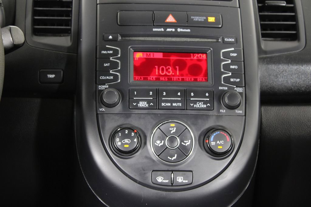 Used 2013 Kia Soul image 9