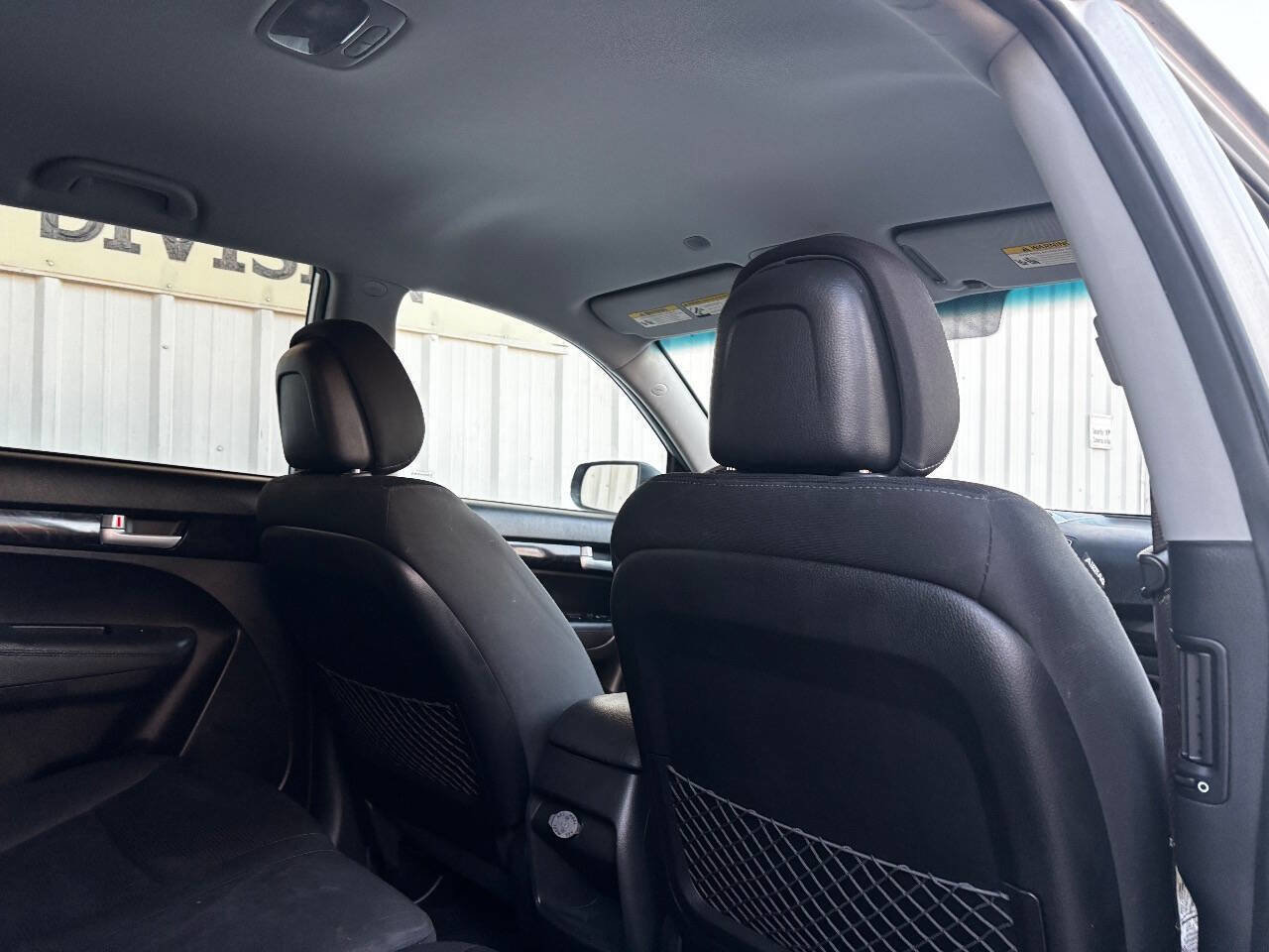 Used 2015 Kia Sorento LX image 35