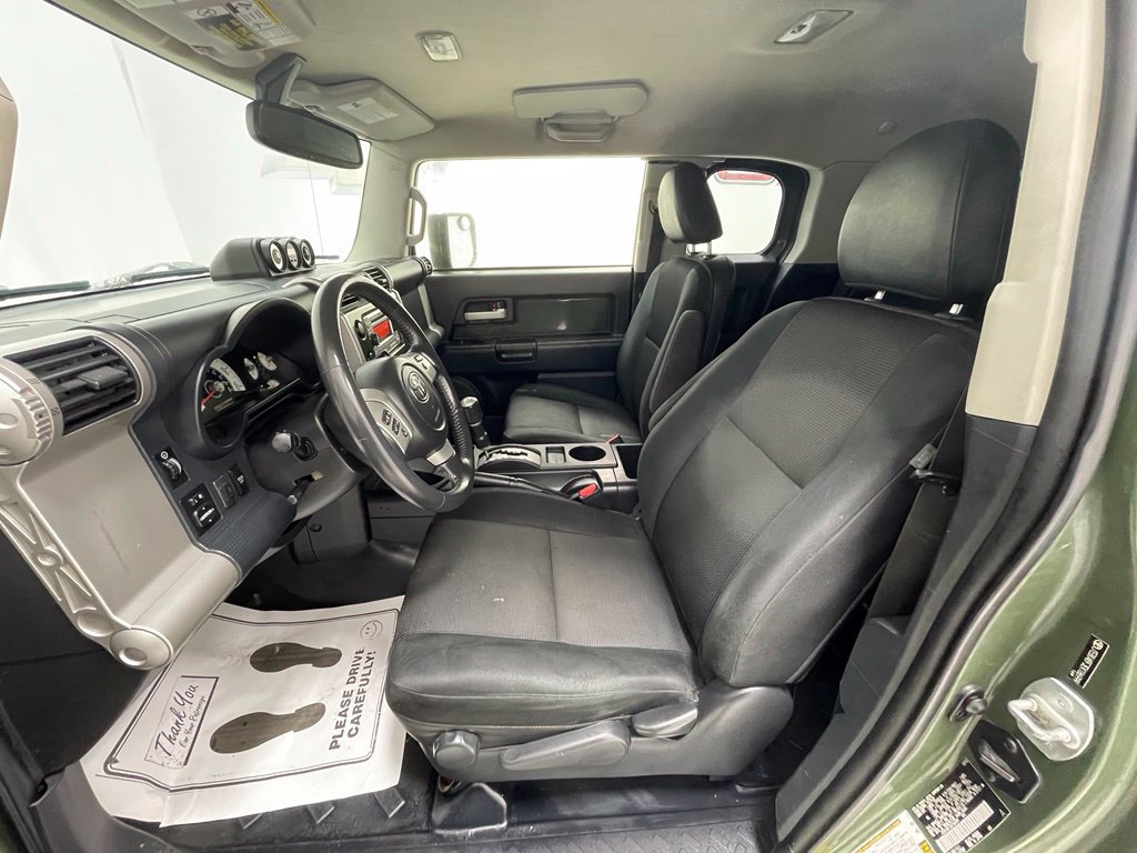 Used 2014 Toyota FJ Cruiser 4WD w/ Upgrade Package image 11