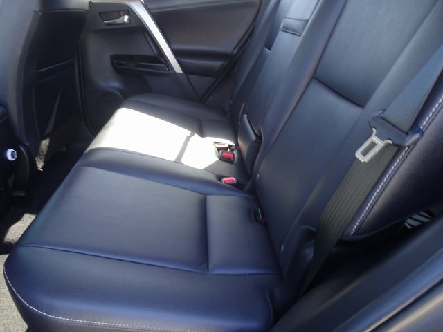 Used 2018 Toyota RAV4 Limited image 8