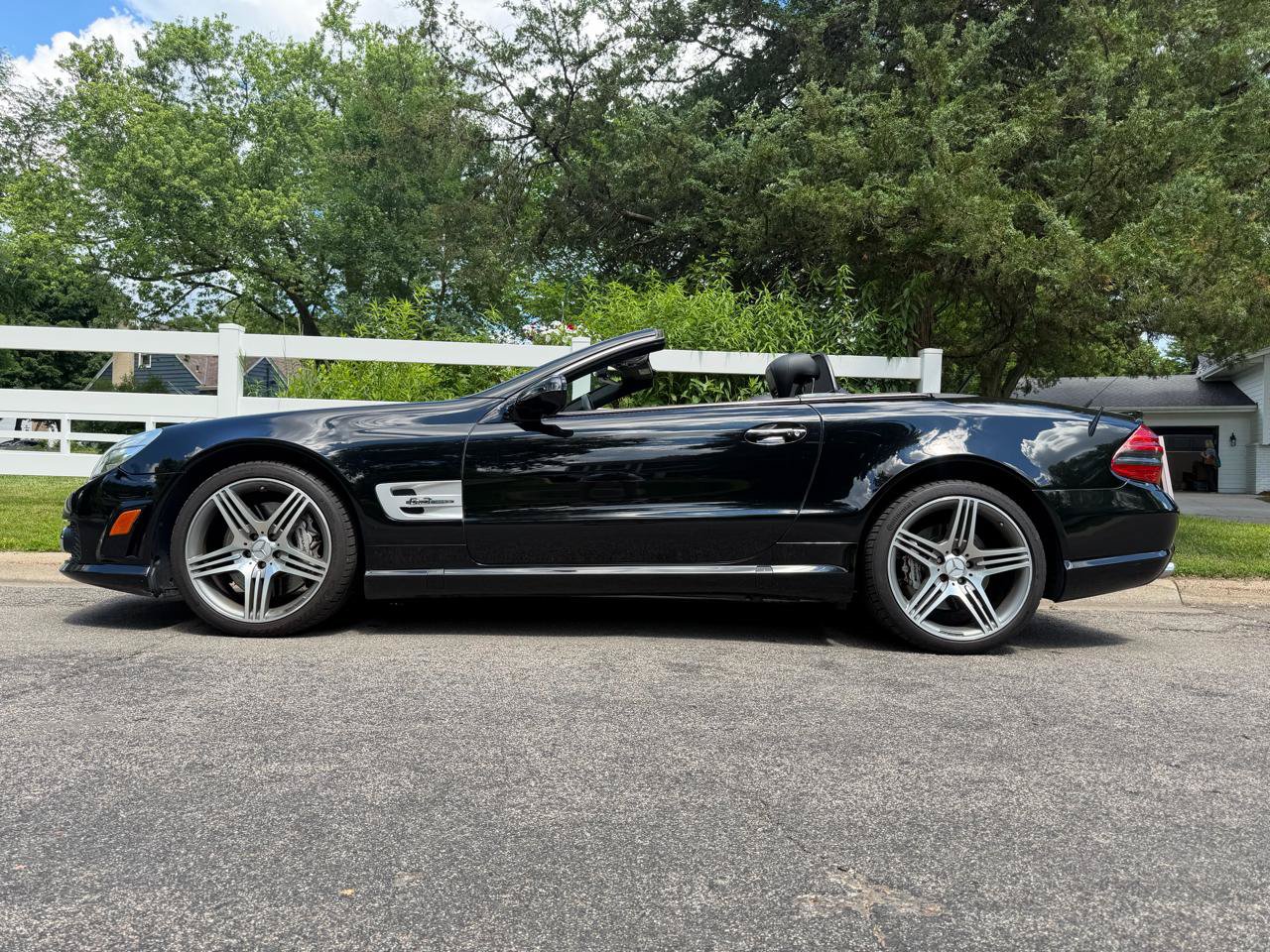 Used 2011 Mercedes-Benz SL 63 AMG image 5