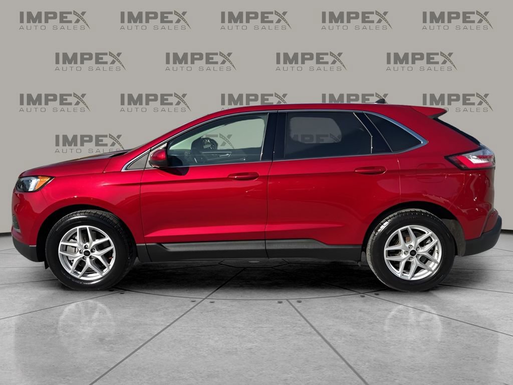 Used 2023 Ford Edge SEL image 2
