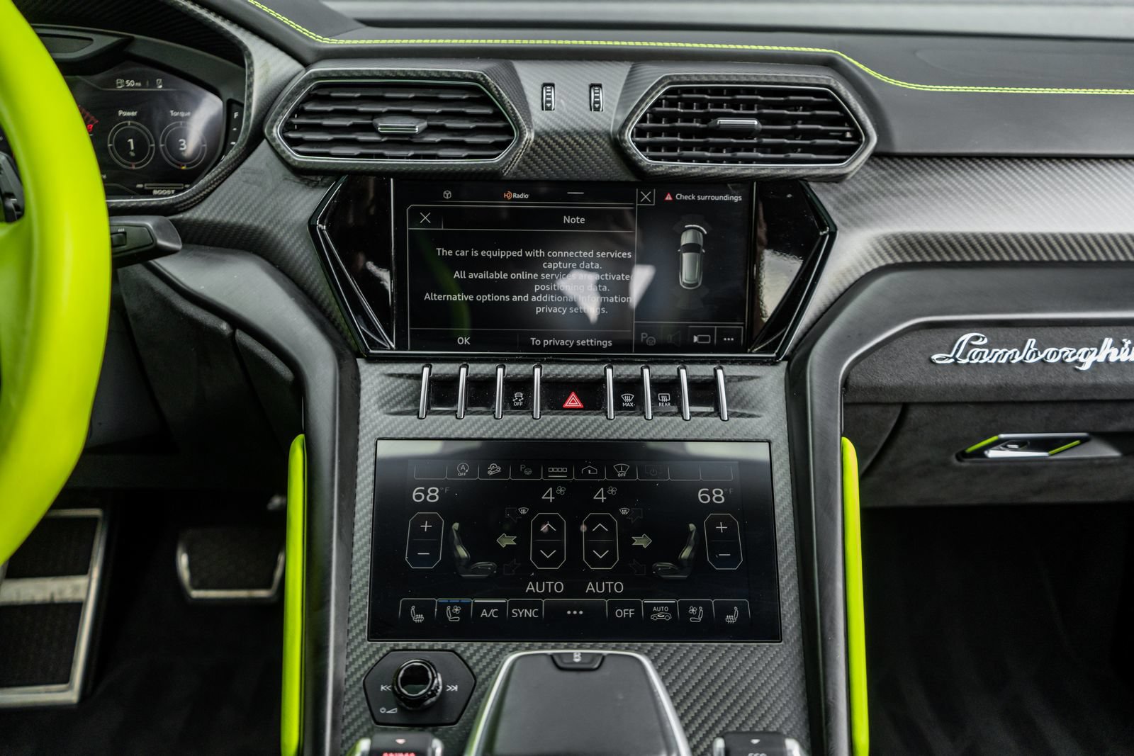 Used 2022 Lamborghini Urus AWD/4WD image 32