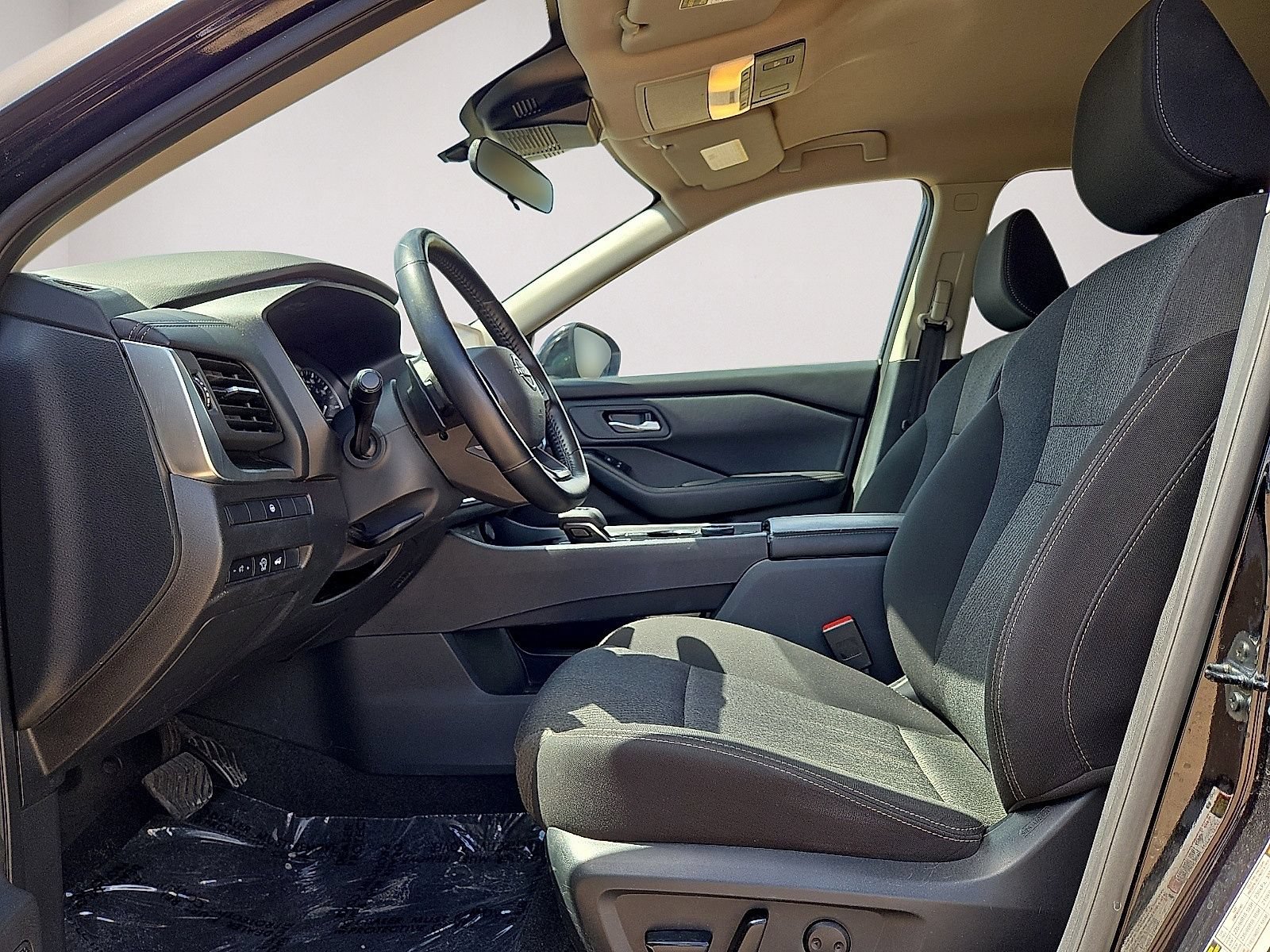 Used 2025 Nissan Rogue SV AWD/4WD image 23