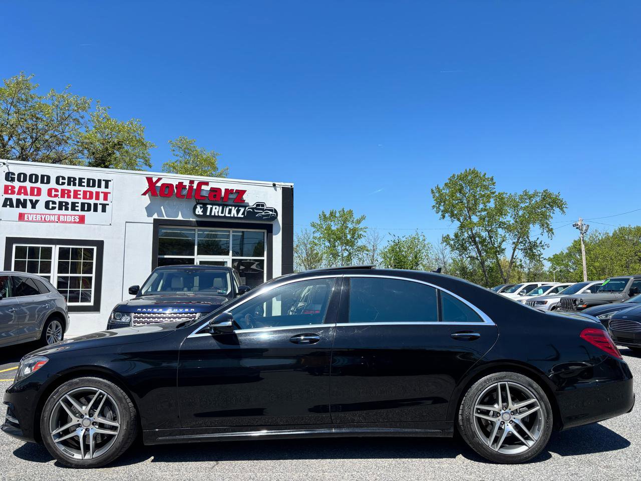 Used 2015 Mercedes-Benz S 550 4MATIC Sedan w/ Sport Package image 1