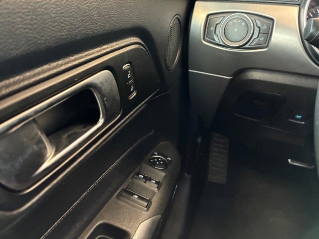 Used 2020 Ford Mustang Premium image 17