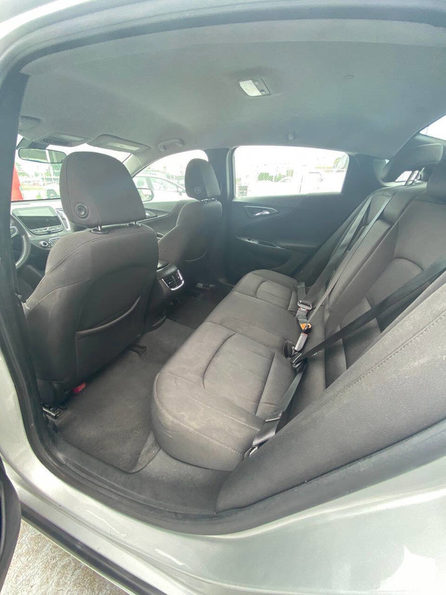 Used 2019 Chevrolet Malibu LT image 9