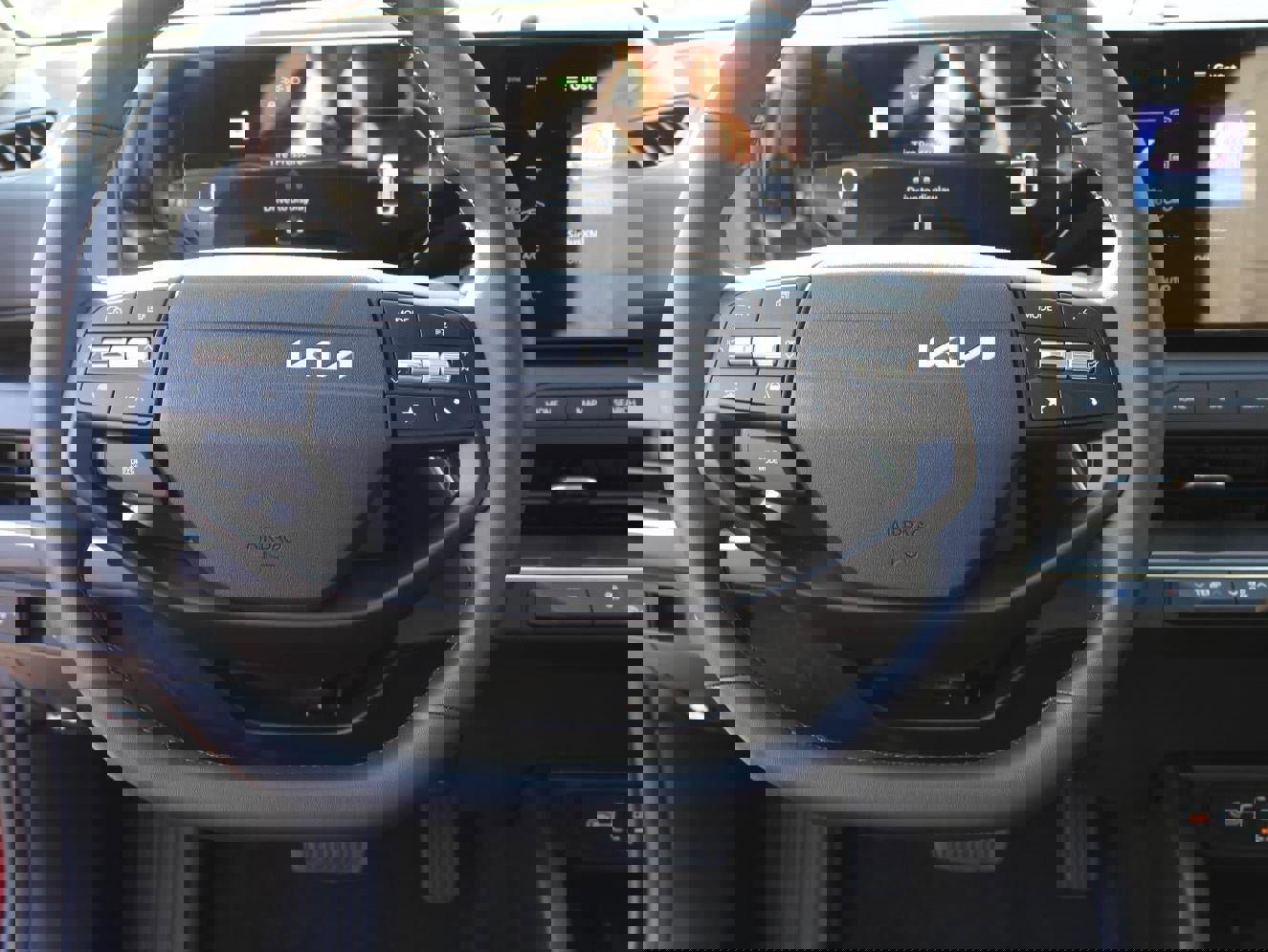 New 2025 Kia K4 EX image 11