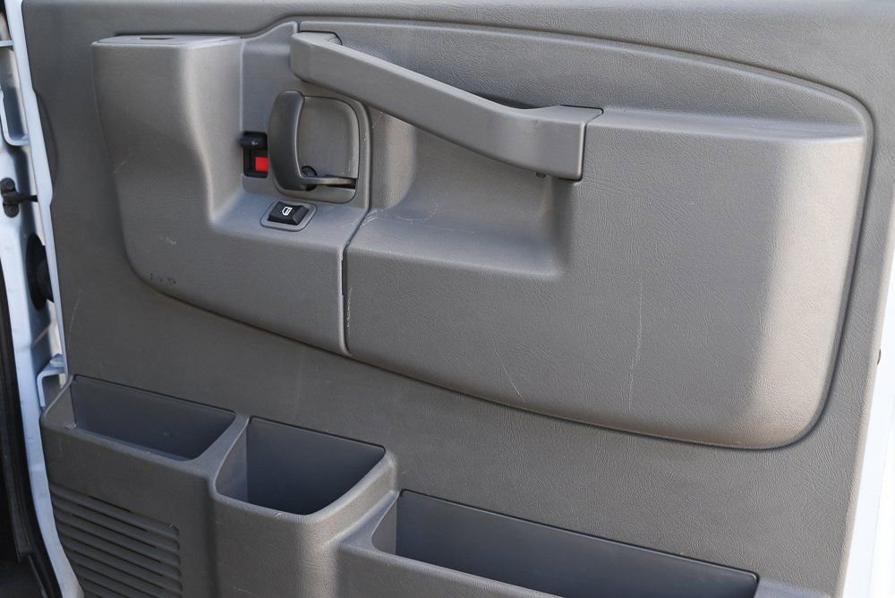 Used 2022 Chevrolet Express 3500 Extended w/ Driver Convenience Package image 19