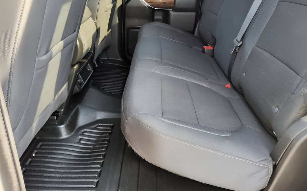 Used 2022 GMC Sierra 2500 SLE w/ X31 Off-Road Package AWD/4WD image 29
