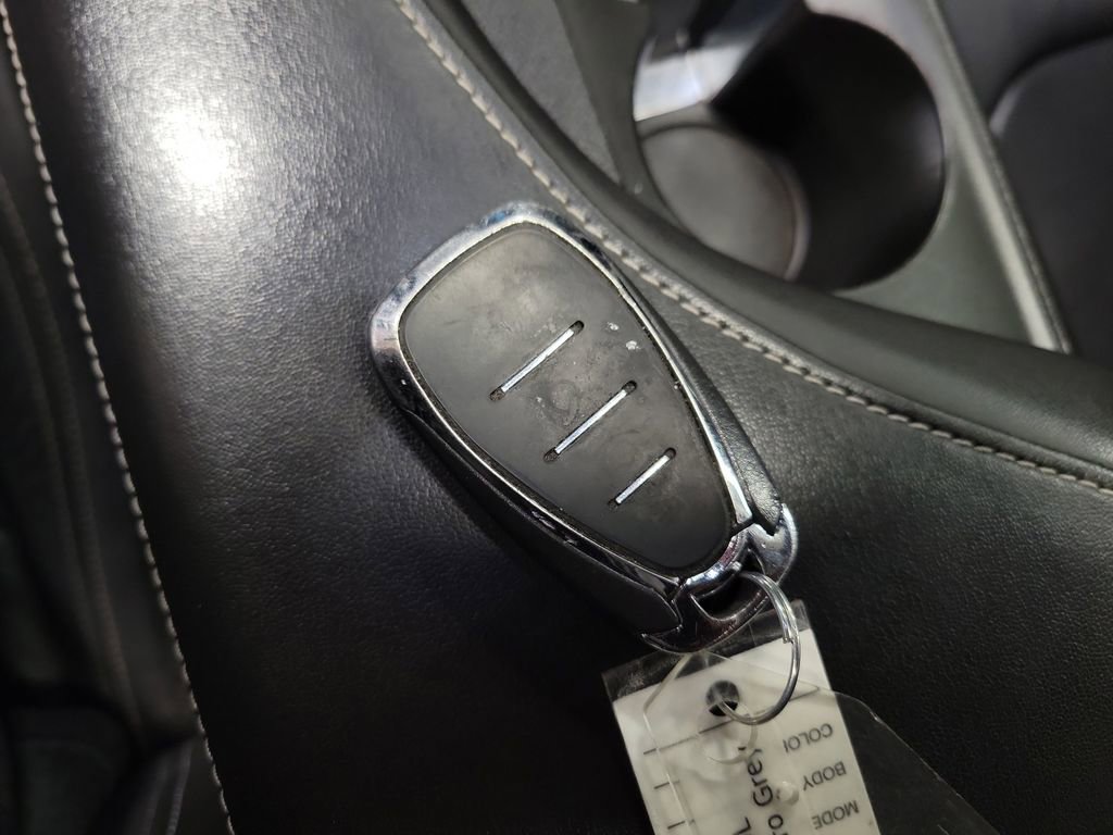 Used 2017 Chevrolet Camaro LT image 17