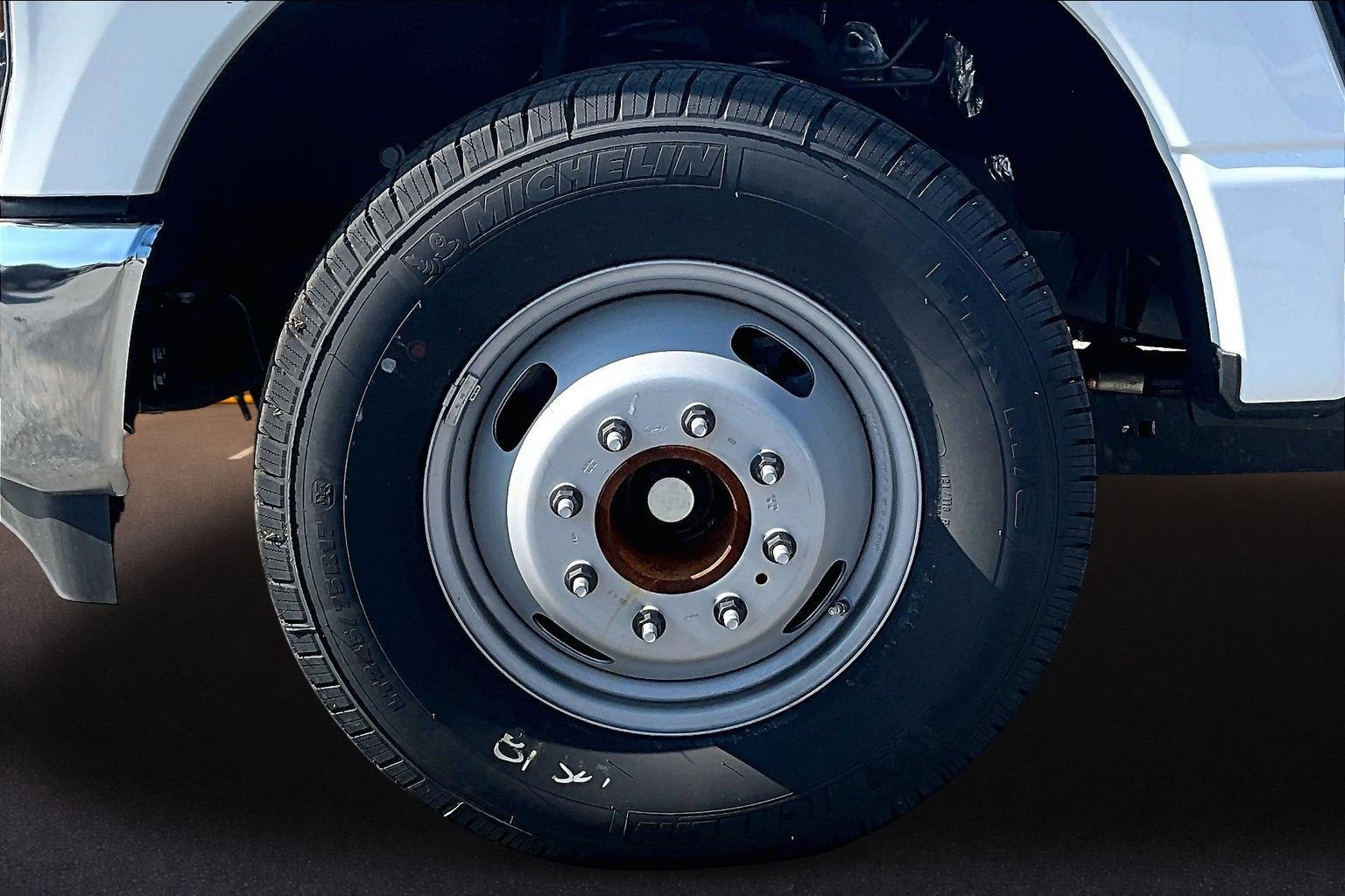 New 2026 Ford F350 XL w/ XL Chrome Package RWD image 11