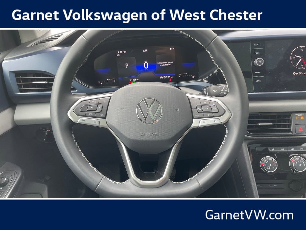 Used 2023 Volkswagen Taos SE w/ Panoramic Sunroof Package AWD/4WD image 15