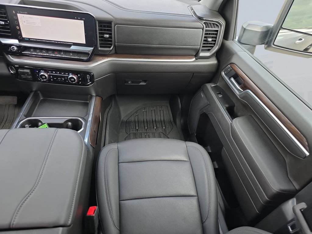 Used 2025 GMC Sierra 2500 SLT w/ SLT Premium Package AWD/4WD image 16