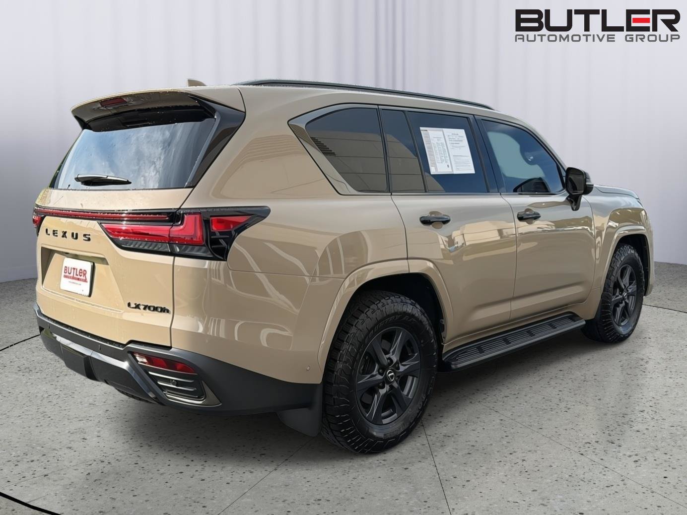 Certified 2025 Lexus LX 700h Overtrail AWD/4WD image 6