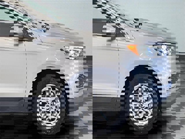 Used 2023 Ford Edge SEL image 6