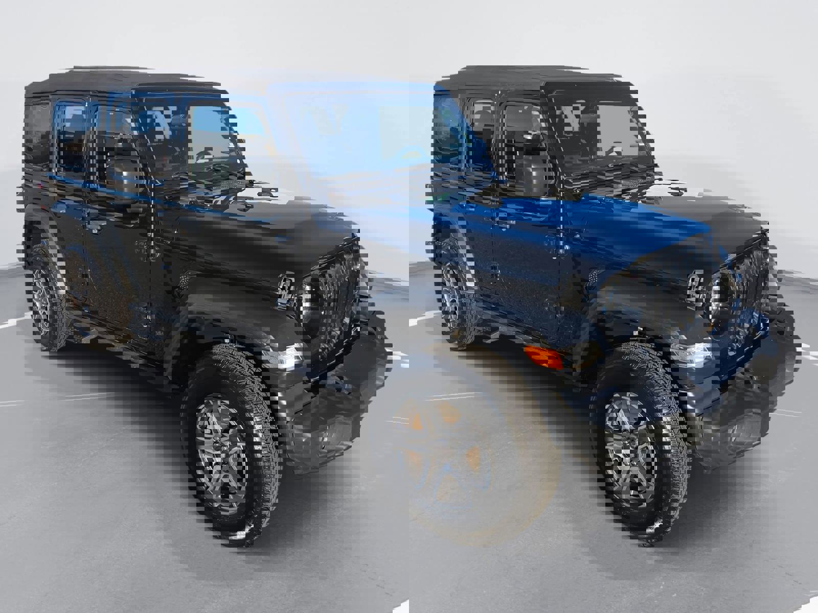 Used 2022 Jeep Wrangler Sport S image 3
