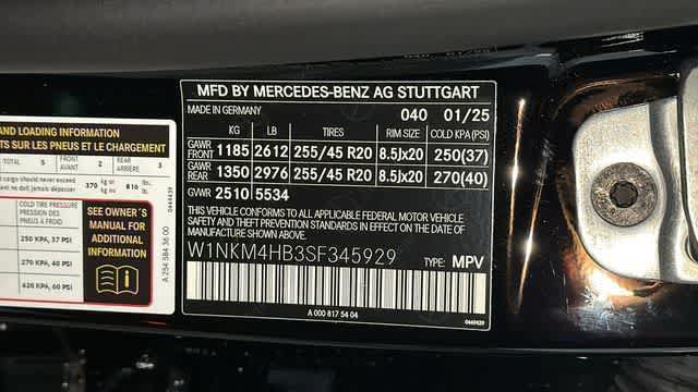 Used 2025 Mercedes-Benz GLC 300 4MATIC image 13