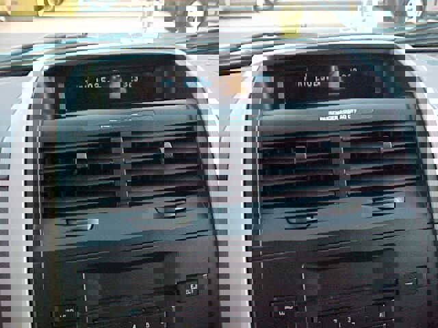 Used 2011 Ford Escape XLS w/ 102A Rapid Spec Order Code FWD image 33