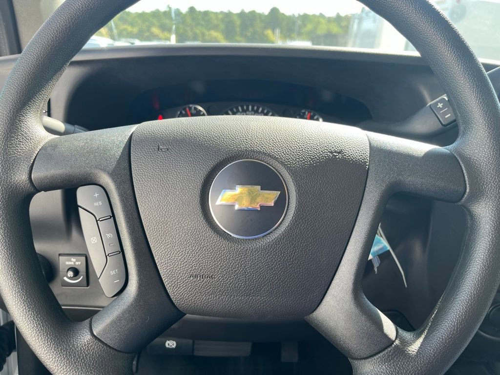New 2025 Chevrolet Express 3500 w/ Power Convenience Package RWD image 19